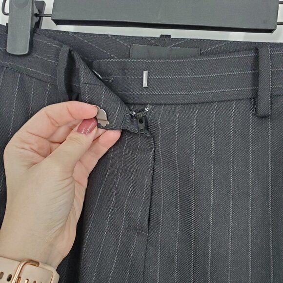NWT Nili Lotan Tel Aviv Tapered Wool Pants Trousers Charcoal Pinstripe Size 0 - Picture 6 of 9
